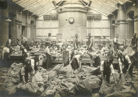 Sorting Mail in the First World War